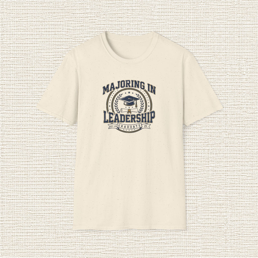 MAJORING IN LEADERSHIP T‑Shirt