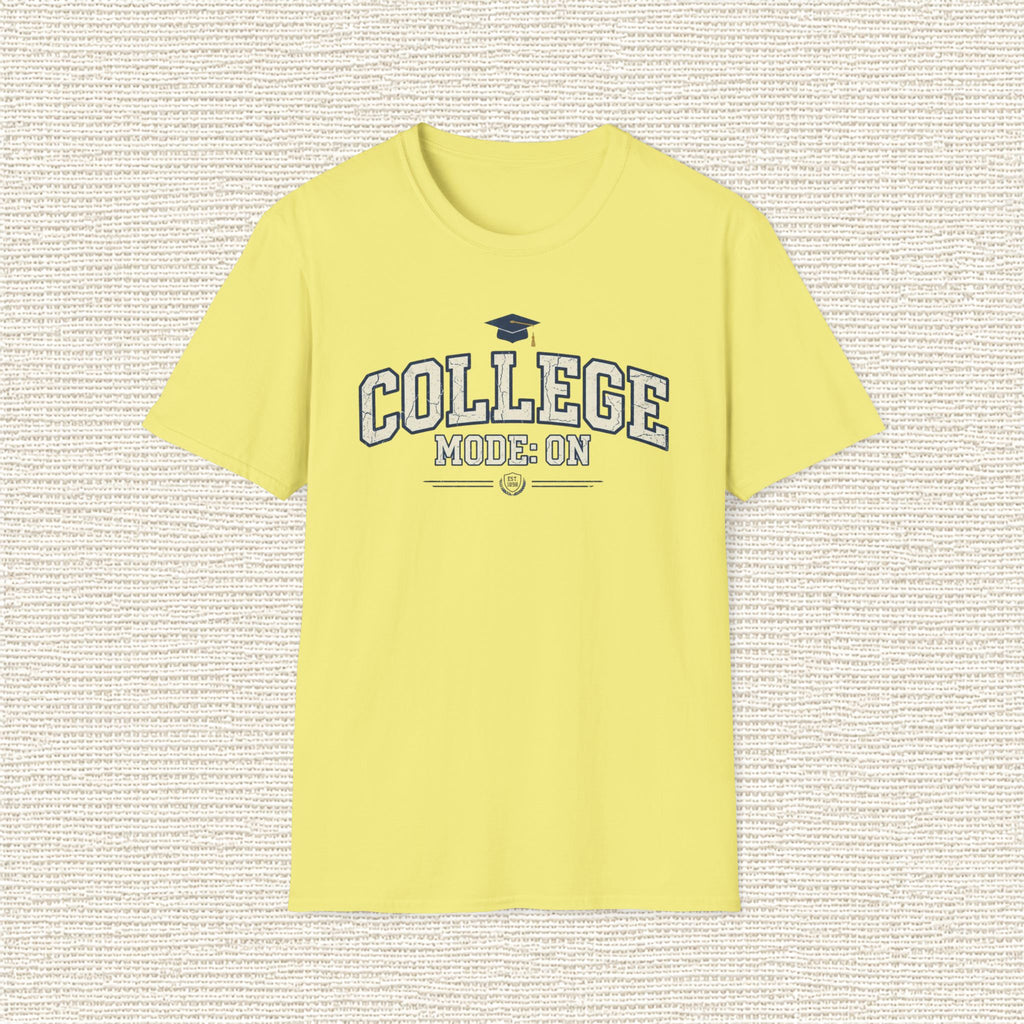 COLLEGE MODE ON T‑Shirt